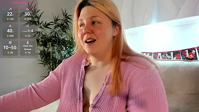 Ruth_Oliver on StripChat