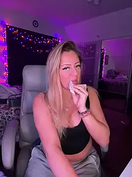 sage_love on StripChat