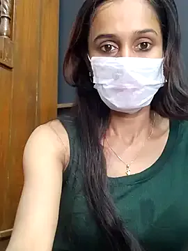 Saharaa on StripChat