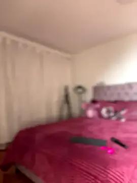 Freechat Samantha_e2 on StripChat