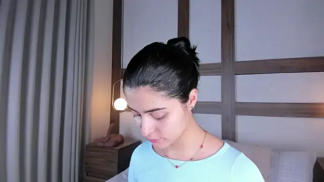 SarhaVega on StripChat