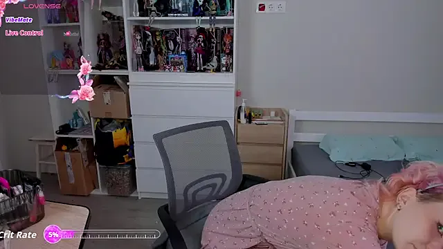 School_Love on StripChat