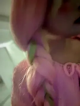 seraphine23 on StripChat