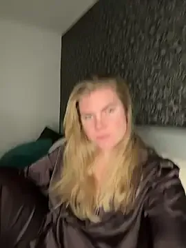 SexyBlondJoanna — Cum Countdown + Dildo Handjob 