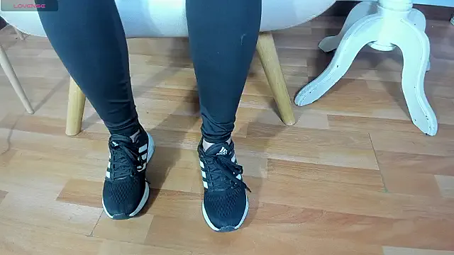 Shantal__G — remove socks