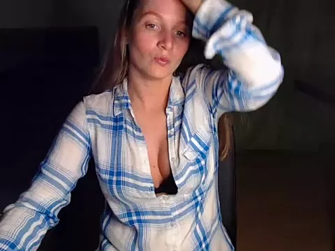 Shantidol on StripChat