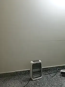 Shanu_Shah on StripChat