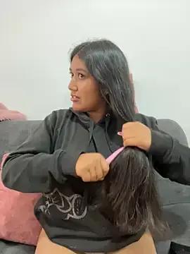 Freechat SharaRous on StripChat