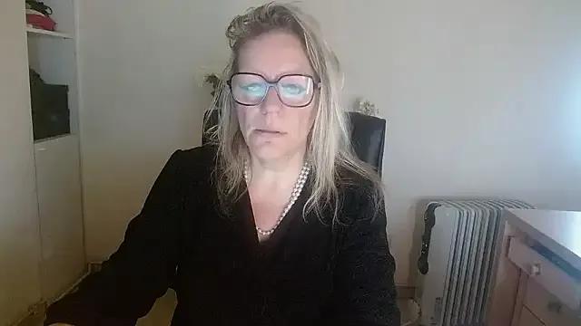 StripChat Silkesquirt is Freechat Silkesquirt — Make me wet