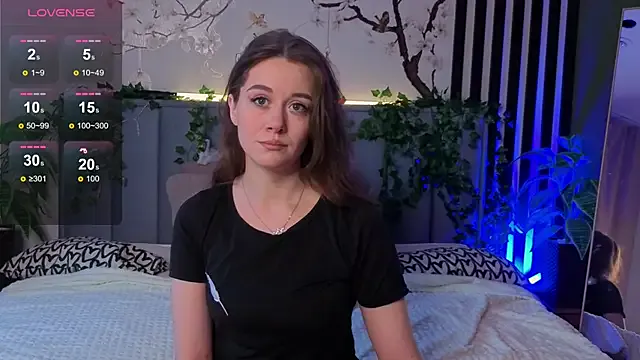 SkyHelen on StripChat