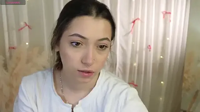 slow_flower on StripChat