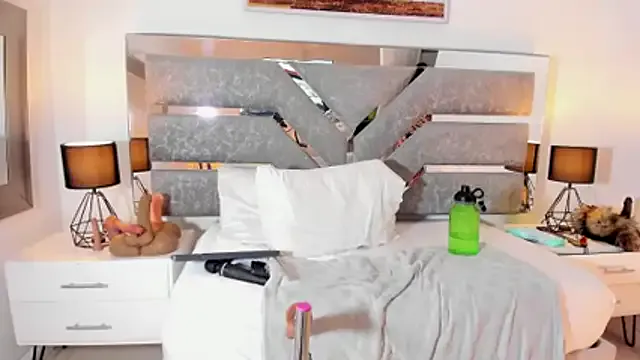 Slut_Milf_ on StripChat