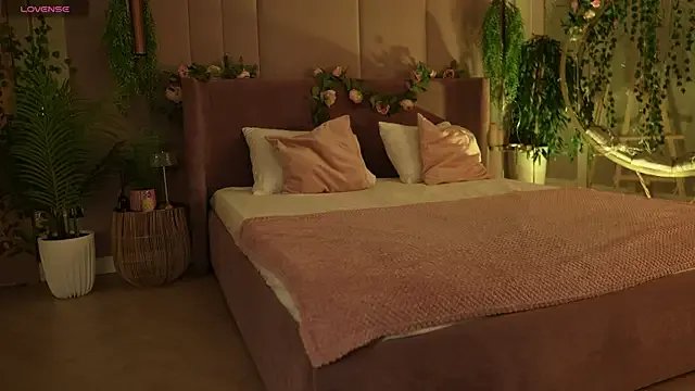 Smiley_Mia on StripChat