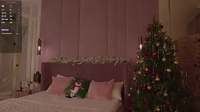 Smiley_Mia on StripChat