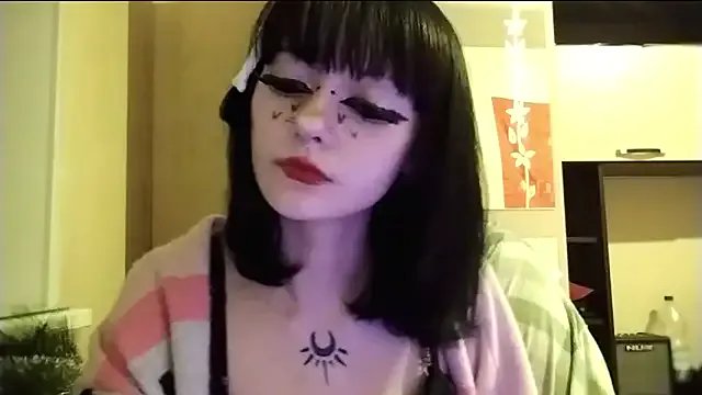 SmilingPatent — Show my feet