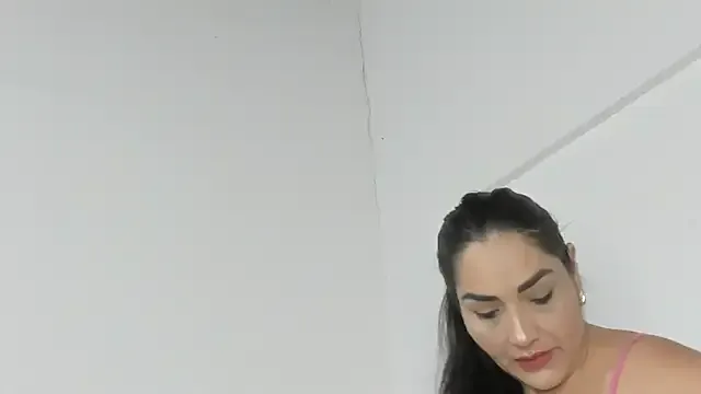 Sophia-Smith2 on StripChat