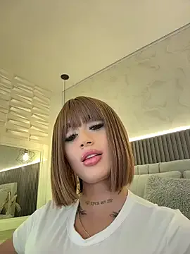 SOPHICARTERS on StripChat