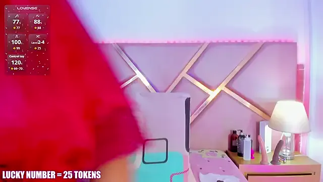 SophieSinclair — Squirt