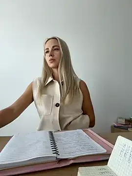 streetdoll on StripChat