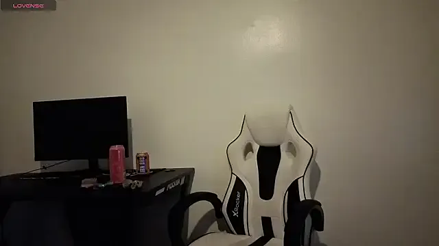 Strongqueen on StripChat