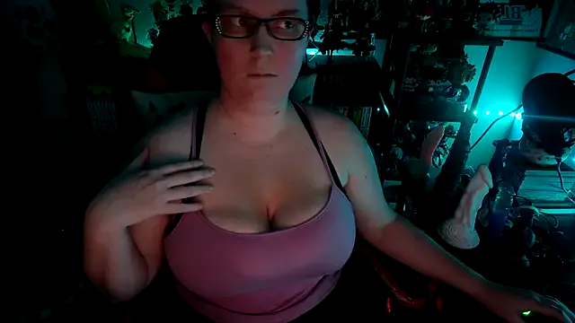 SugarTsunami on StripChat