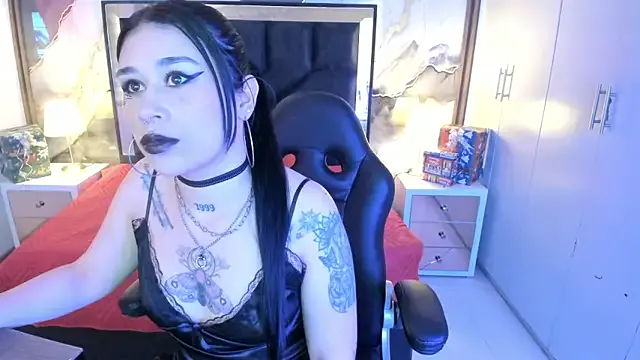 SusanVilla on StripChat