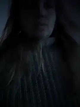 Suzanele on StripChat