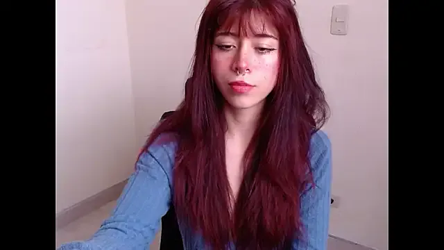 SuzzyyM on StripChat