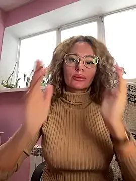 Tania201243 — Freechat on StripChat