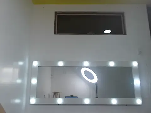 Ternura_X on StripChat