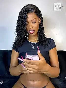 Thick_Lucia on StripChat