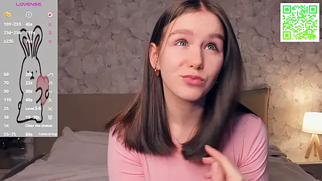 TienKnous — bare back dance