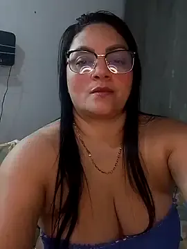 tiffany_Johnson1 on StripChat