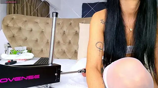 Freechat TiffanyWestX on StripChat