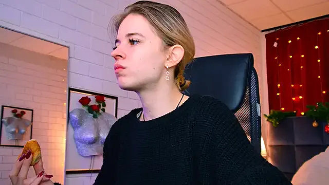 TinaDavil on StripChat