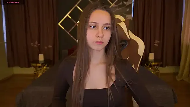 TinyNatalie on StripChat