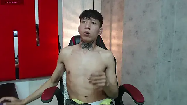 TREVORDONSON on StripChat