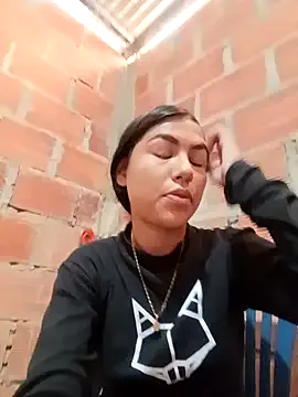 triana-hot18 — show of 2 cunts and 2 tits apart