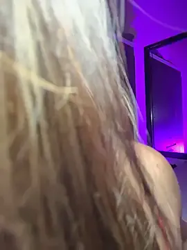 tuckersabrina — caress my tight pussy in the kitchen