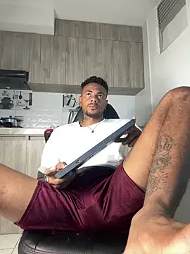 TysonWalkers on StripChat