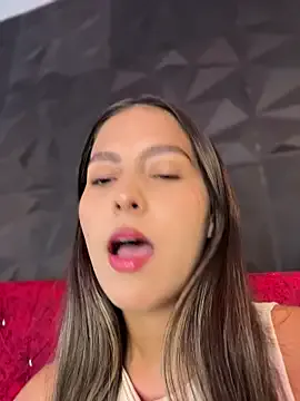 Valeria-escobar on StripChat