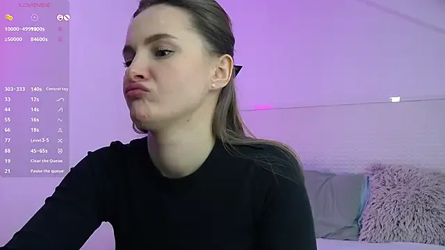 Vanessa_Pearls model from sc