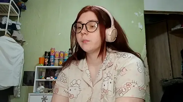 VannessaDillenbeck — I'll flash my pussy for a minute