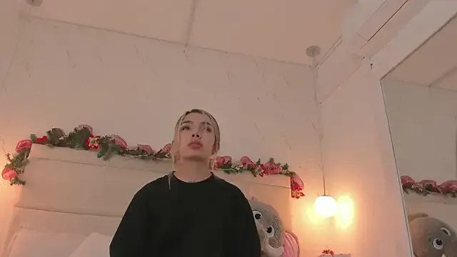 VENUSMOON777 on StripChat