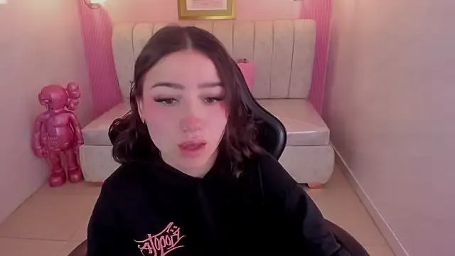 venuss09_s on StripChat