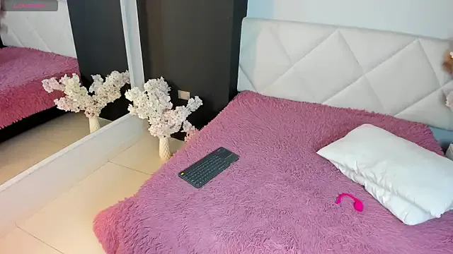 veronica_hill_ on StripChat