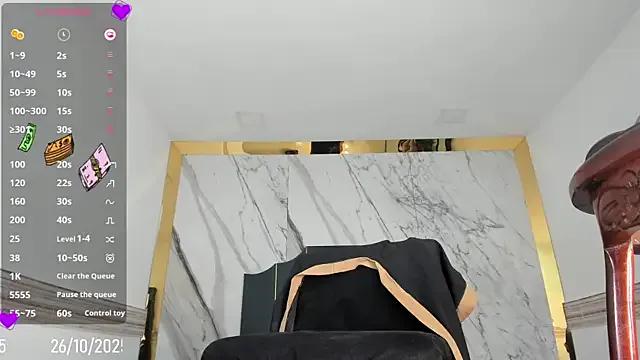 StripChat Victtoria_Parker is Freechat Victtoria_Parker — Spit on cock