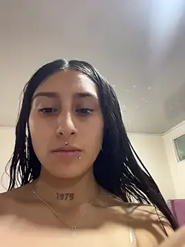 Violeet-Smith on StripChat