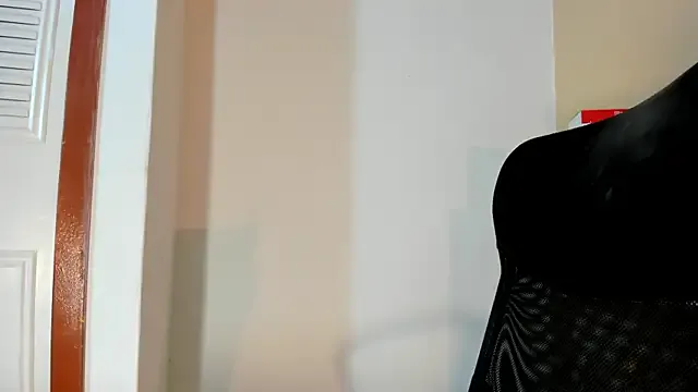 Violetta_0 on StripChat