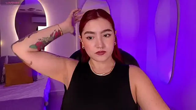 ViolettCastel on StripChat